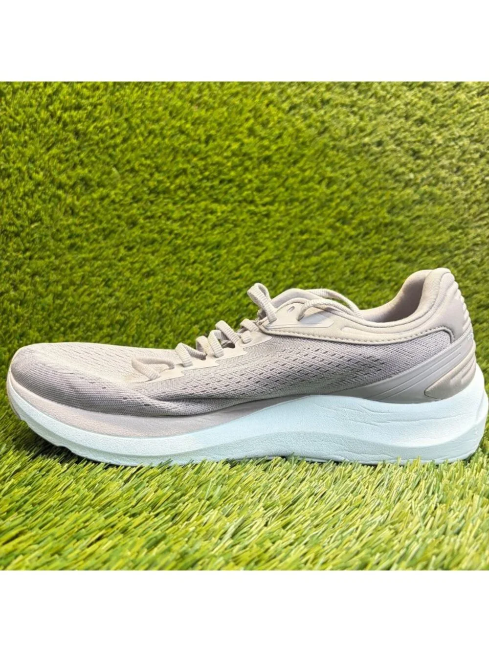 Topo Phantom 3 Womens Size 11 Gray Stone Athletic Running Walking Shoes Sneakers